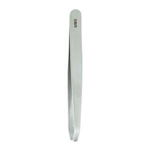 Pinzas para Cejas UBI Hechas a Mano, Acero con Alto Contenido de Carbono de Grado Quirúrgico, Puntas Inclinadas, Agarre Ergonómico, Modelado Preciso de Cejas, Depilación Facial - Product Image 2