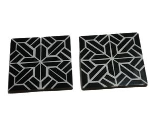 Posavasos cuadrados de madera de acacia y resina epoxi de diseño único, diseño de rayas, posavasos de madera Natural, Cuadrado para bebidas - Product Image 1