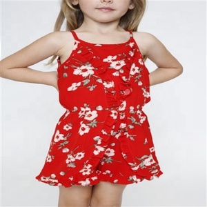 Barboteuse en coton rouge pour fille, vêtement sans manches, avec taille élastique, combinaison parfaite pour ce volume - Product Image 2
