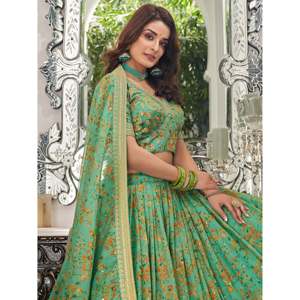 Conjunto de Lehenga Choli de Organza Bordada para Mujer Talla Grande en Verde Artístico - Product Image 5