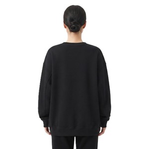 Sudaderas Negras de Cuello Redondo con Hombros Caídos para Mujer, Logotipo Chenille Personalizado, Ropa Urbana, Fabricante de Sudaderas con Etiqueta Privada - Product Image 2