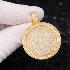 Collier Pendentif Médaillon Rond Personnalisé Unisexe Hip Hop en Argent 925 Plaqué Or avec Moissanite Sertie Griffe et Diamant pour Fête - Product Image 3