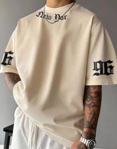 Camiseta de Algodón Grueso de Corte Holgado con Hombros Caídos, Diseño Personalizado, Venta Directa de Fábrica, Estilo Urbano Hip Hop para Hombre - Product Image 1