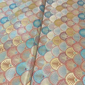 Tessuto Jacquard Broccato in <span class=keywords><strong>Poliestere</strong></span> 100% con Motivo a Conchiglia in Stile Etnico per Abbigliamento da Bambino, Cappotti, Gilet e Borse alla Moda - Product Image 2