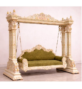 Ensemble de balançoires Jhula en teck moderne de couleur personnalisée de qualité supérieure pour une utilisation à la maison et en extérieur, taille et design personnalisables - Product Image 1