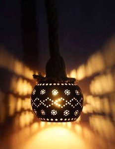 ที่ใส่เทียนเปลือกมะพร้าวแบบพรีเมียม สีเหลือง ทำมือ สำหรับเทียนทีไลท์ ของตกแต่งธรรมชาติ สำหรับงานคริสต์มาส ตกแต่งภายในอย่างมีสไตล์ - Product Image 1