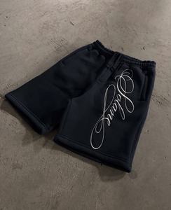 Shorts en coton streetwear pour homme, gris chiné, avec logo brodé en écriture gothique, style décontracté - Product Image 4