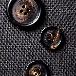 ผู้ผลิตโลโก้แกะสลักแบบกำหนดเอง สีดำ ทำจากเขาควายแท้ธรรมชาติ ทนทาน โบราณ เลียนแบบ รักษ์โลก - Product Image 1