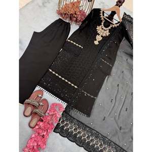 ชุดเซ็ตผู้หญิง Aarohi Designer ผ้าจอร์เจียต์เนื้อหนาสีแดง พร้อมกางเกงพลลาโซและผ้าคลุมไหล่ ไซส์ M สำหรับงานปาร์ตี้ - Product Image 1