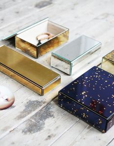 Juego de Cajas de Almacenamiento de Joyas de Vidrio Espejado con Bordes de Metal Pulido, Forro de Terciopelo Suave, Organizador Decorativo para Recuerdos - Product Image 2