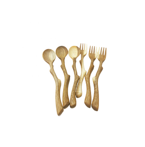 Cuillère en bois sculptée à la main avec motif de feuille et long manche - Décoration de fête, ustensile de cuisine, cadeau écologique - Product Image 6