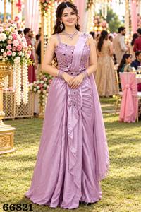 Sari en satin haut de gamme pour femme, prêt-à-porter, avec chemisier richement orné |   Tenue ethnique 2 pièces sans plis, séchage rapide, longueur au sol - Product Image 3