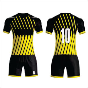 Nouveau modèle de maillot de football sublimé pour homme, ensemble 100 % polyester, manches courtes, logo frontal, uniformes de football personnalisés à vendre - Product Image 1