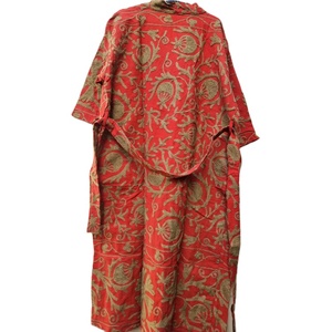 Kimono de Algodón Indio, Elegante Abrigo con Cinturón, Bordado a Mano con Diseño Floral Suzani, Clásico de Lujo con Bolsillo Frontal, Termostático para Invierno - Product Image 2