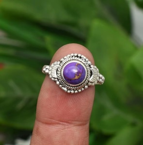 Anillo de Turquesa Púrpura para Mujer, Joyería Hecha a Mano, Plata de Ley 925, Anillo Elegante de Plata Sólida - Product Image 1
