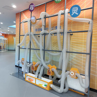 Exposition interactive de démonstration du flux d'air avec rubans dansants pour les musées scientifiques pour enfants