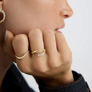 แหวนเพชรทรงวงกลม Tempo Band Ring Lab Diamond Ring, แหวนเพชรแบบฝังขอบ, แหวนทอง 14K ดีไซน์ทันสมัย เครื่องประดับสุดพิเศษ แหวนเรียบหรู ของขวัญสำหรับเธอ - Product Image 2