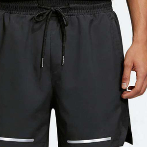 Shorts de sport pour hommes très demandés, style décontracté, taille à cordon, haute qualité, design personnalisable, en Spandex/Polyester respirant, avec poche avant - Product Image 5