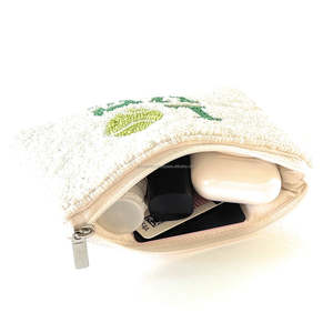 Bolso de mano tipo clutch multicolor de moda con cuentas hechas a mano, con cremallera y bordado personalizado, para regalos con temática deportiva, para jugadores, entrenadores, madres y viajes. - Product Image 2