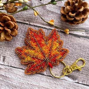 Designer Leaf Seed Beaded Keychain Handcrafted <b>Key</b> Holder For <b>Keys</b> <b>Bags</b> Premium Pendant <b>Bag</b> Charm Trendy Fashion <b>Key</b> <b>Rings</b> - Product Image 1