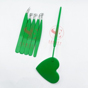 แหนบขนตาขนาด45 & 90องศาคุณภาพสูงพร้อมปลายขนตาสีเขียวด้านและแหนบโลหะติดโลโก้อย่างยั่งยืน - Product Image 5