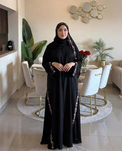 Abaya Negra de Manga Larga para Mujer, Estilo Modesto, Cuello Alto, Color Sólido, Corte Regular, Uso Diario, Oración del Eid, Estilo de Medio Oriente - Product Image 1