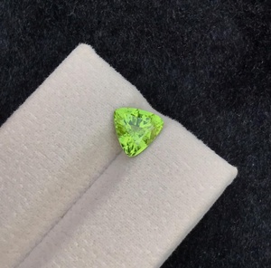 Natural <b>Peridot</b> Gemstone Green Excellent Rare Grade Triliion Cut Loose Gemstone for <b>Ring</b> August Birthstone Jewelry Making Supply - Product Image 4