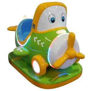 Manège pour enfants en FRP de haute qualité, avec structure durable et design attrayant, pour usage commercial, disponible à la vente - Product Image 3