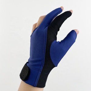 Mens Billiards Playing Glove Lightweight Breathable Fabric Comfortable Fit For Smooth Stroke And Cue Accuracy - Product Image 3