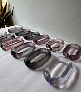 Eslabones de Cadena de Resina Transparente para Decoración de Pared, Proyectos DIY, Separador de Ambientes Moderno y Ecológico, Blatant Exports - Product Image 4