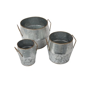Prix promotionnels : Ensemble de 3 seaux à plantes en métal galvanisé, style rustique, pots de fleurs d'extérieur pour la décoration de jardin - Product Image 3