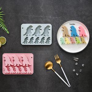 Molde de Silicona para Chocolate con Forma de Animales de Dibujos Animados, Bandeja de Hielo Creativa para Pasteles de Monstruos de Diferentes Tamaños - Product Image 1