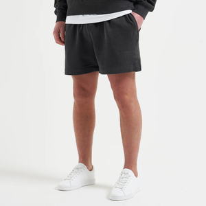 Shorts de sport pour hommes, personnalisés avec logo brodé, cordon de serrage, respirants, séchage rapide, en molleton de coton épais, couleur unie, coupe oversize, poids lourd - Product Image 2