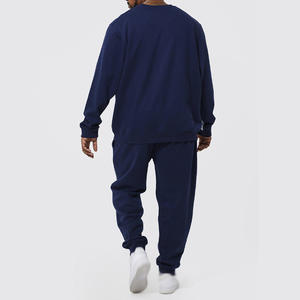 Conjunto Deportivo Personalizado para Hombre, con Franjas Laterales Estampadas, Texto Personalizado, Sudadera con Capucha y Pantalones Deportivos - Product Image 5