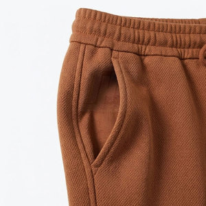 Pantalon homme premium, tissu confortable et respirant, coupe élégante, parfait pour le bureau, les sorties décontractées et les activités quotidiennes. - Product Image 4