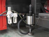 Machine de découpe automatique de verre avec fonctions de chargement intelligent, d'encodage laser et de rupture pour la fabrication de bouteilles en PET CNC-4228