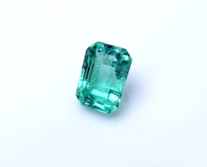 Émeraude naturelle authentique du Zambie certifiée IGI de 1,38 ct, qualité supérieure, taille octogonale, couleur vert vif, bijoux à feu vert - Product Image 1