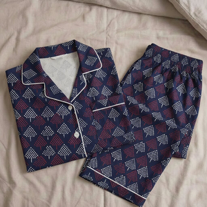 ชุดนอนผ้าฝ้ายพิมพ์ลายด้วยมือแบบดั้งเดิมสำหรับผู้หญิง เสื้อผ้าสำหรับกลางคืนงานฝีมือส่งออกจากอินเดีย - Product Image 1