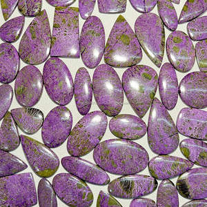 Natural Stichtite Loose Cabochon Mix Forma y tamaño Piedras preciosas para la fabricación de joyas Lote incluido - Product Image 3
