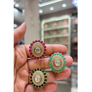 Atractivos Pendientes de Moissanita Chapados en Oro de Latón de Excelente Calidad y Diseño Moderno para Mujeres y Niñas, Colección para Bodas y Fiestas - Product Image 1