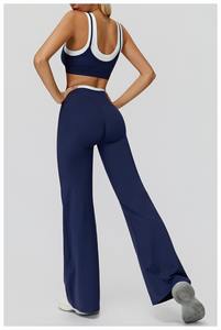 Ensemble de yoga respirant 2 pièces pour femme avec logo frontal - Haut et leggings - Tenue de sport et fitness - Product Image 4