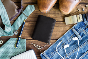 Cartera de Negocios de Cuero Genuino de Alta Calidad, Personalizada, Plegable en Tres Partes, con Impresión de Logotipo, Cubierta de Cuero Sintético Moderno, Porta Tarjetas Premium - Product Image 3
