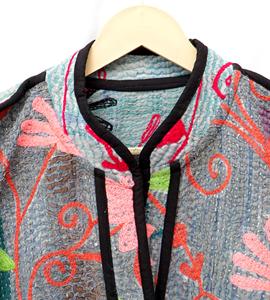 Veste en coton Kantha à fleurs tricotée, col en V, manches longues, vêtements pour femmes, printemps, tissu tissé respirant, design artistique écologique - Product Image 4