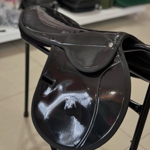 Silla de Montar Inglesa de Cuero Negra para Caballo, Tamaño Completo, Equipo para Salto Ecuestre - Product Image 3