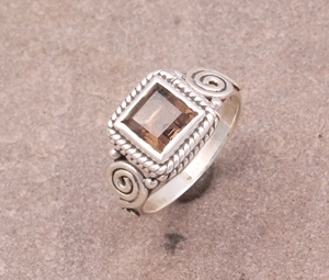 Vente en gros d'anneaux de cocktail en argent sterling 925 avec sertissage classique en quartz fumé naturel, bijoux de déclaration, cadeau pour femmes, mariage - Product Image 1