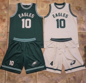 Ensemble de maillots de basket-ball réversibles personnalisés, uniforme de basket-ball en mesh, maillot et short de basket-ball imprimés par sublimation pour hommes - Product Image 1