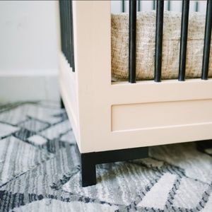 Peppy Buddies-Cama impermeable para perros, cojín reversible de madera maciza con piel sintética para todas las estaciones - Product Image 4