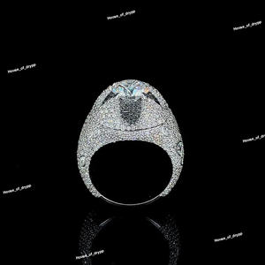 Anillo de Halo Ovalado de Lujo con Diamantes de Moissanita Engastados en Plata de Ley 925, Anillo de Declaración Audaz de Estilo Hip Hop para Hombres y Mujeres - Product Image 3