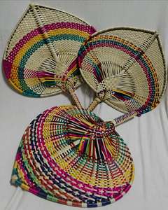 Abanico de Mano Tejido a Mano de Bambú, Arte Folclórico Tradicional Moderno, Forma de Hoja de Palma Colorida, Decoración para el Hogar, Coleccionable, para Bodas y Festividades - Product Image 3