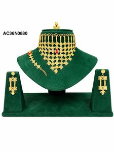 Conjunto de collar de gargantilla geométrico de resina chapado en oro de un gramo, con engaste de garra y corte cojín, de aleación de latón de imitación, de moda |   Joyería india - Product Image 1